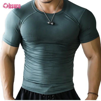 Men's Athletic Sportswear Top Quick-Drying Tight Fitness T-Shirt Polyester Bodybuilding Top with Solid Pattern